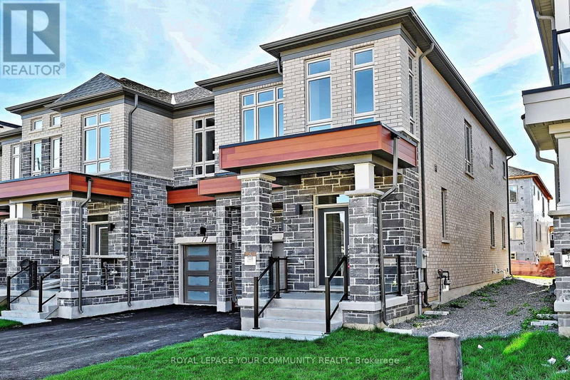 15 Schmeltzer Crescent  Richmond Hill (Oak Ridges Lake Wilcox), L4E1A2 | Image 2