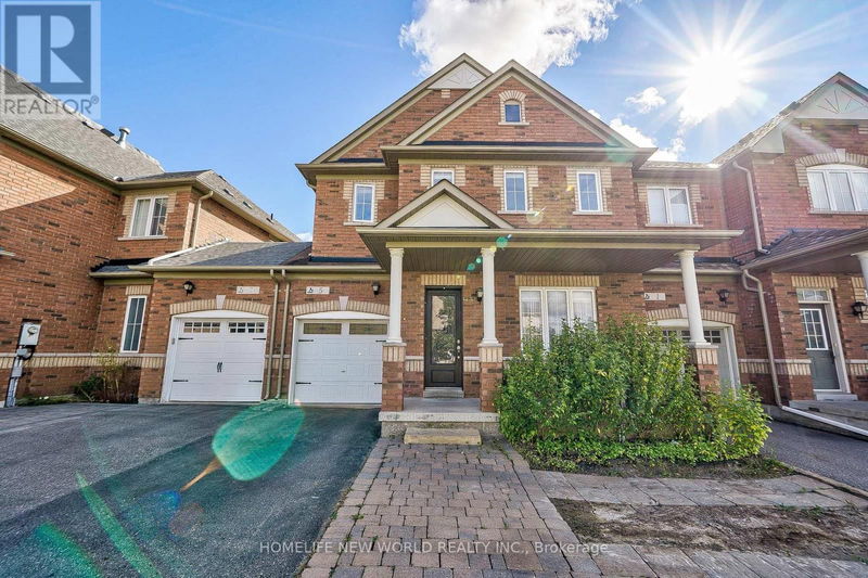 5 Aubergine Street  Richmond Hill (Oak Ridges Lake Wilcox), L4E5A5 | Image 3