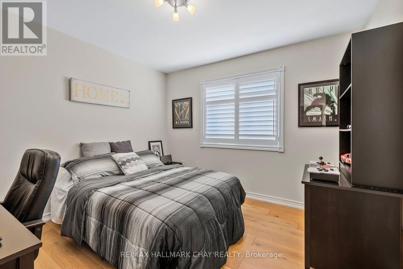 15 Meadowview Drive  Bradford West Gwillimbury (Bradford), L3Z3J4 | Image 23