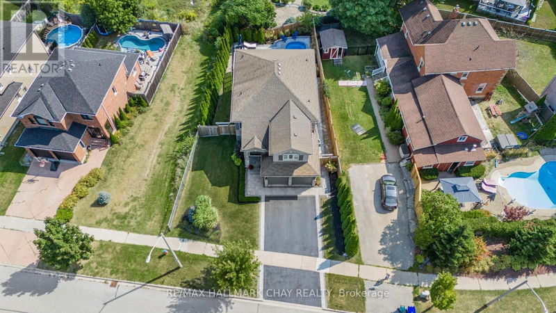 15 Meadowview Drive  Bradford West Gwillimbury (Bradford), L3Z3J4 | Image 36