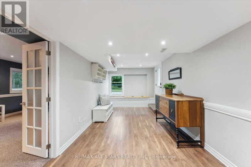 100 Pine Post Road  Georgina (Keswick North), L4P3C8 | Image 27