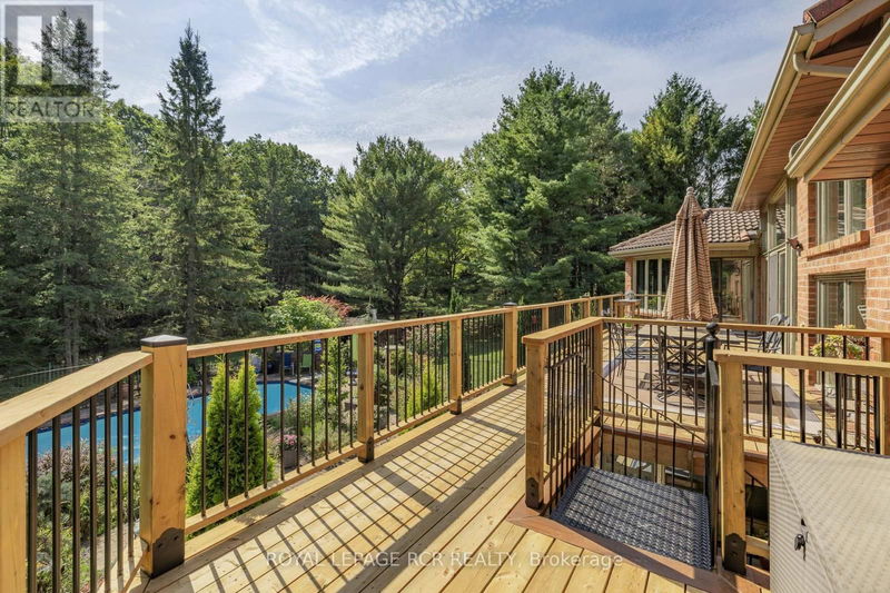 33 Island Lake Drive  Whitchurch-Stouffville, L4A7X4 | Image 25