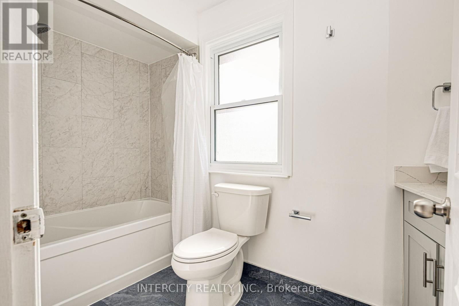 20 REITH WAY Image 32