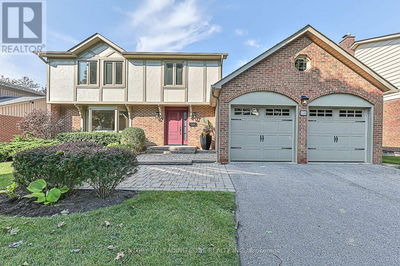 110 Sir Lancelot Drive  Markham (Markham Village), L3P2J4 | Image 1