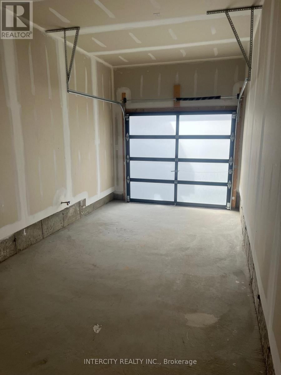 156 MUMBAI DRIVE Image 17