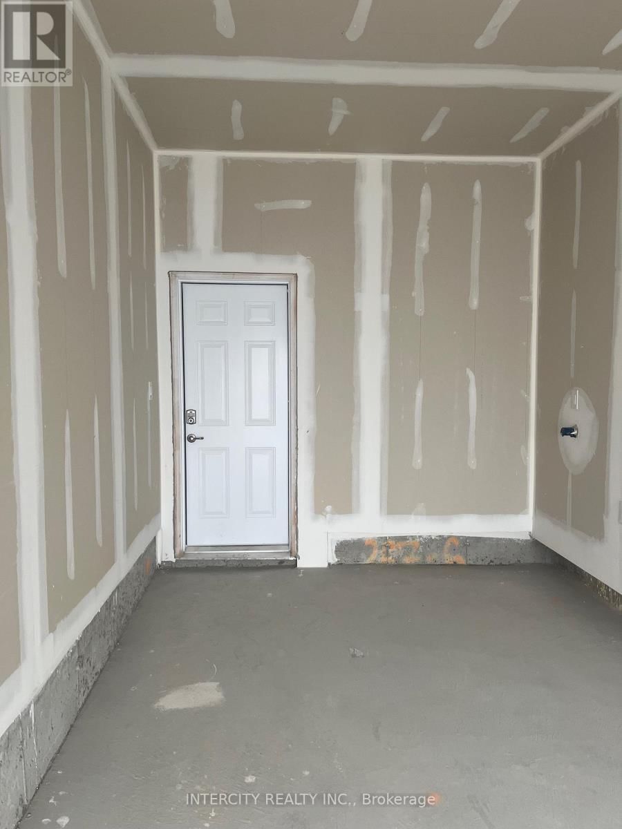 156 MUMBAI DRIVE Image 18