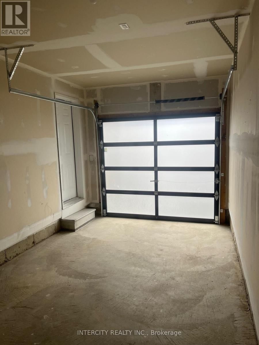 132 MUMBAI DRIVE Image 3