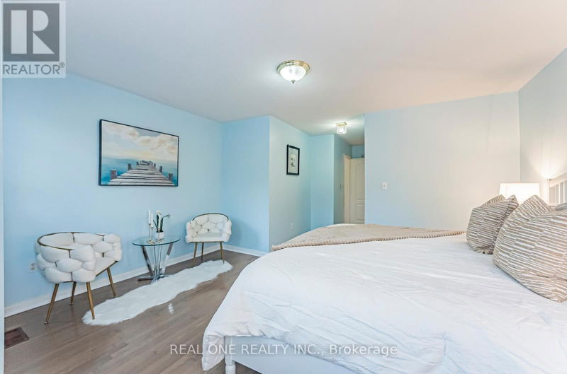 208 Equator Crescent  Vaughan (Vellore Village), L6A2Y2 | Image 17