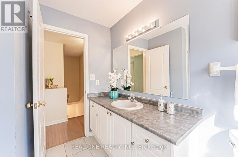 208 Equator Crescent  Vaughan (Vellore Village), L6A2Y2 | Image 24