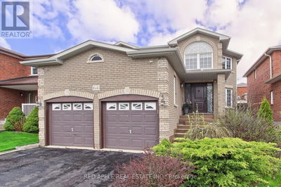 64 Metcalfe Drive  Bradford West Gwillimbury (Bradford), L3Z3C7 | Image 1