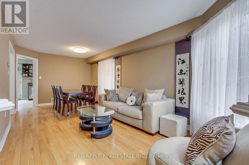 64 Metcalfe Drive  Bradford West Gwillimbury (Bradford), L3Z3C7 | Image 10