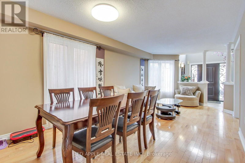 64 Metcalfe Drive  Bradford West Gwillimbury (Bradford), L3Z3C7 | Image 13