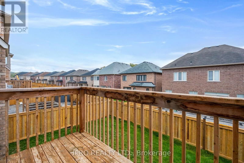 135 Ben Sinclair Avenue  East Gwillimbury (Queensville), L9N0S3 | Image 31