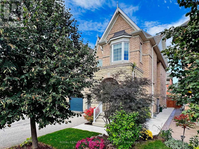 18 Oren Street  Vaughan (Kleinburg), L4H4A1 | Image 2