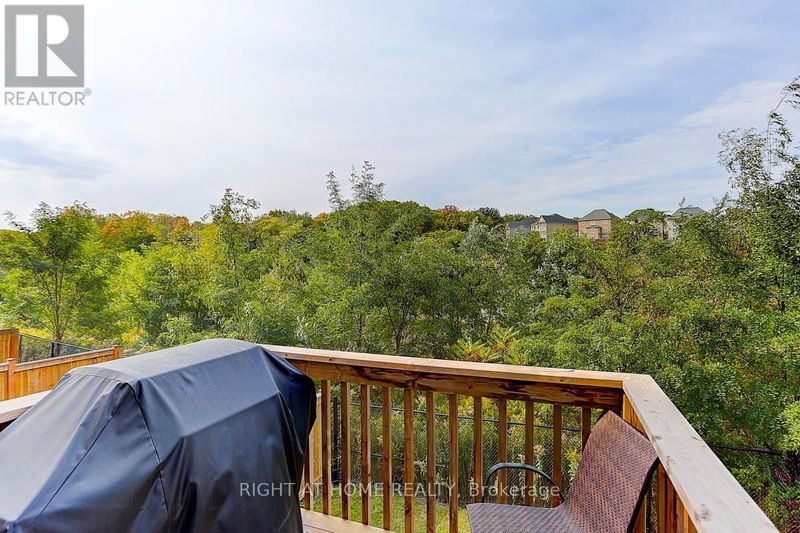 266 Silk Twist Drive  East Gwillimbury (Holland Landing), L9N0V4 | Image 32