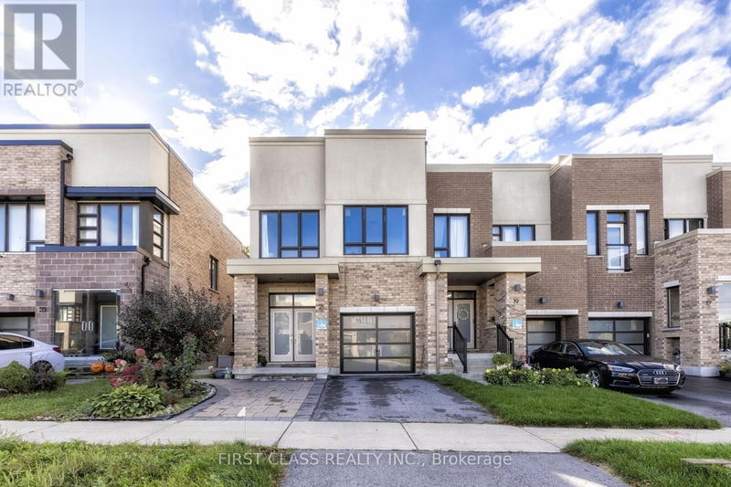 21 Dariole Drive  Richmond Hill (Oak Ridges Lake Wilcox), L4E0Z2 | Image 3