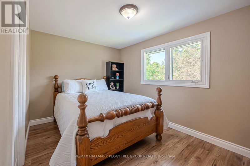 5 Glendale Avenue  Essa (Thornton), L0L2N0 | Image 12