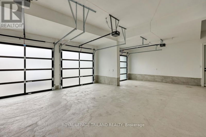 179 Melrose Avenue  King (King City), L7B1J7 | Image 39