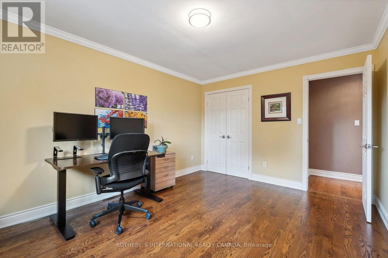 19 Spragg Circle  Markham (Markham Village), L3P5V9 | Image 20