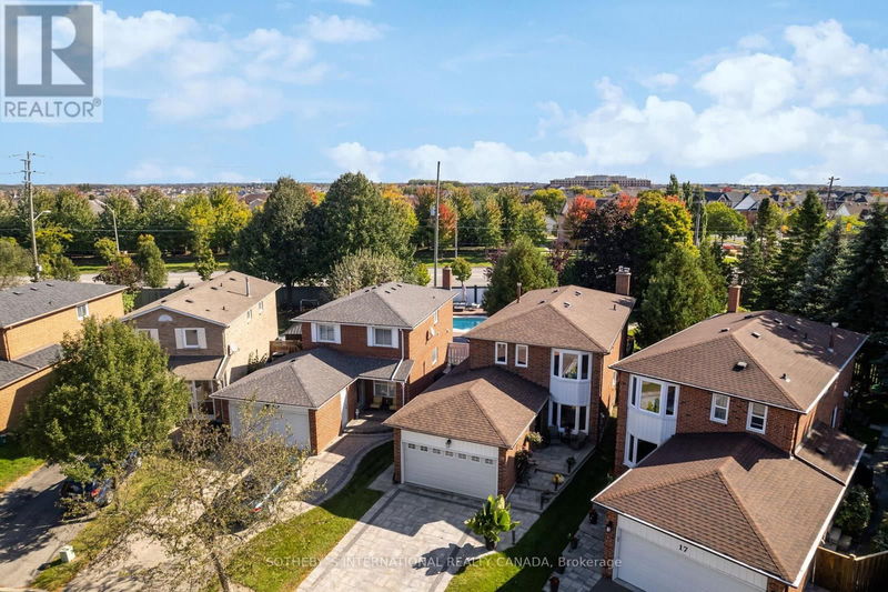 19 Spragg Circle  Markham (Markham Village), L3P5V9 | Image 40