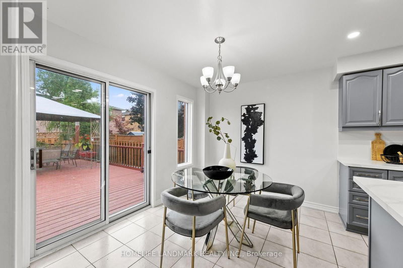 135 Bernard Avenue  Richmond Hill (Devonsleigh), L4C9Z6 | Image 15