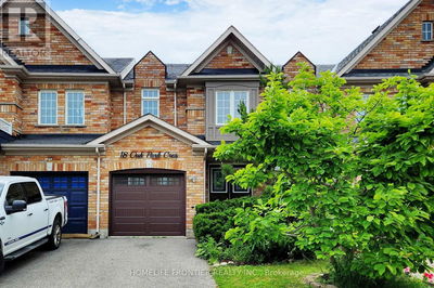 18 Oak Park Crescent  Vaughan (Maple), L6A0B3 | Image 1