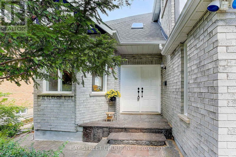 34 Brooklyn Crescent  Markham (Markville), L3P7C3 | Image 4