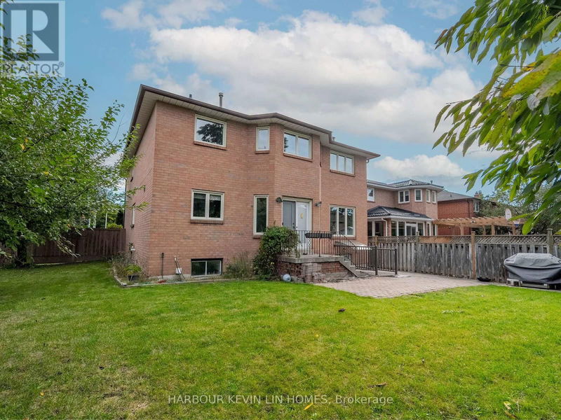 364 Valleymede Drive  Richmond Hill (Doncrest), L4B3E8 | Image 16