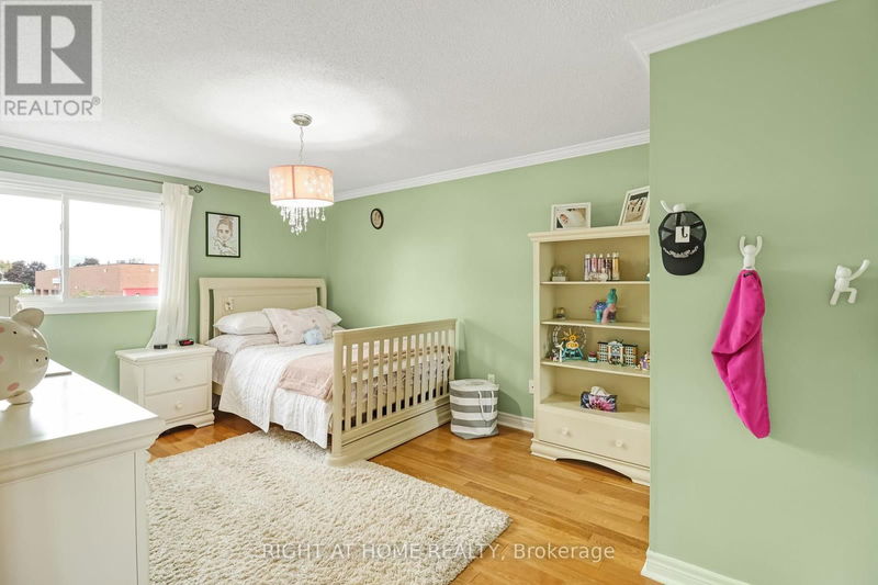 98 Upton Crescent  Markham (Milliken Mills West), L3R3T4 | Image 21