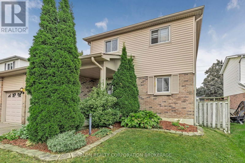 11 Fraser Avenue  New Tecumseth (Tottenham), L0G1W0 | Image 1