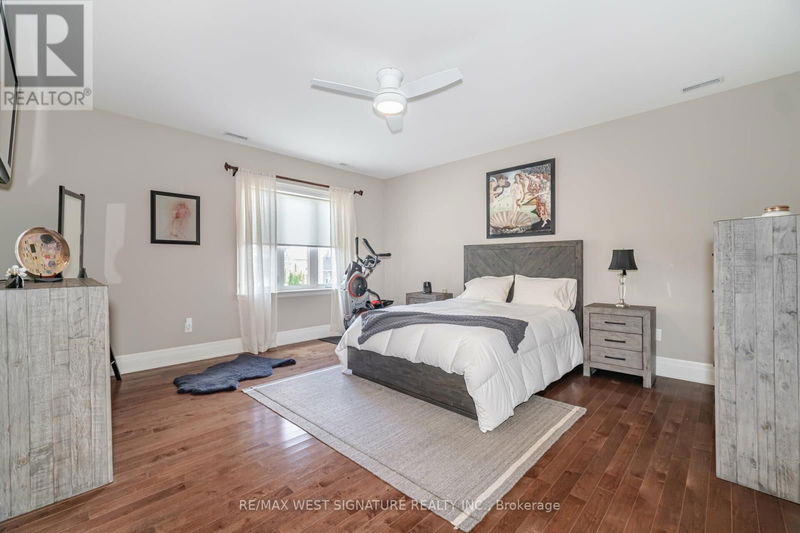 12 Gosling Road  Vaughan (Maple), L6A1E2 | Image 18