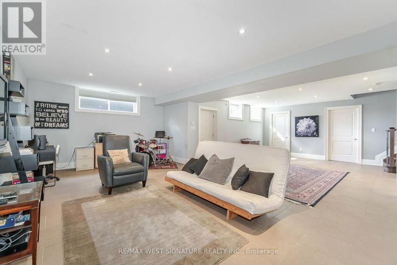 12 Gosling Road  Vaughan (Maple), L6A1E2 | Image 29