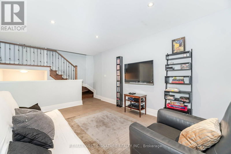 12 Gosling Road  Vaughan (Maple), L6A1E2 | Image 30