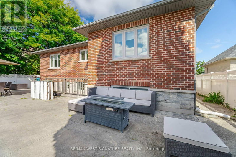 12 Gosling Road  Vaughan (Maple), L6A1E2 | Image 33