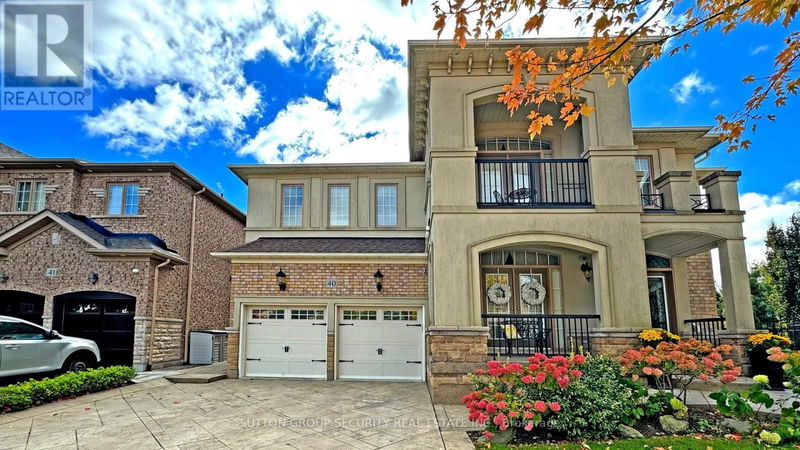 40 Meadow Ridge Court  Vaughan (Maple), L6A0C3 | Image 6