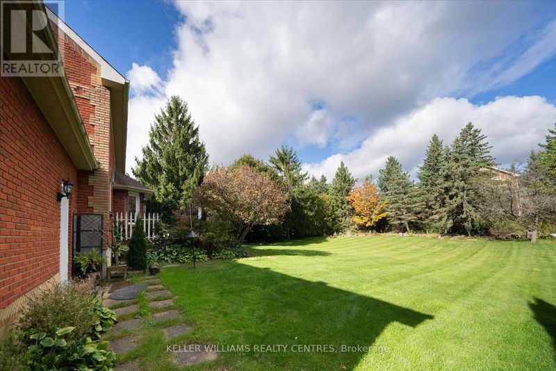 312 Aurora Heights Drive  Aurora (Aurora Heights), L4G5C4 | Image 36