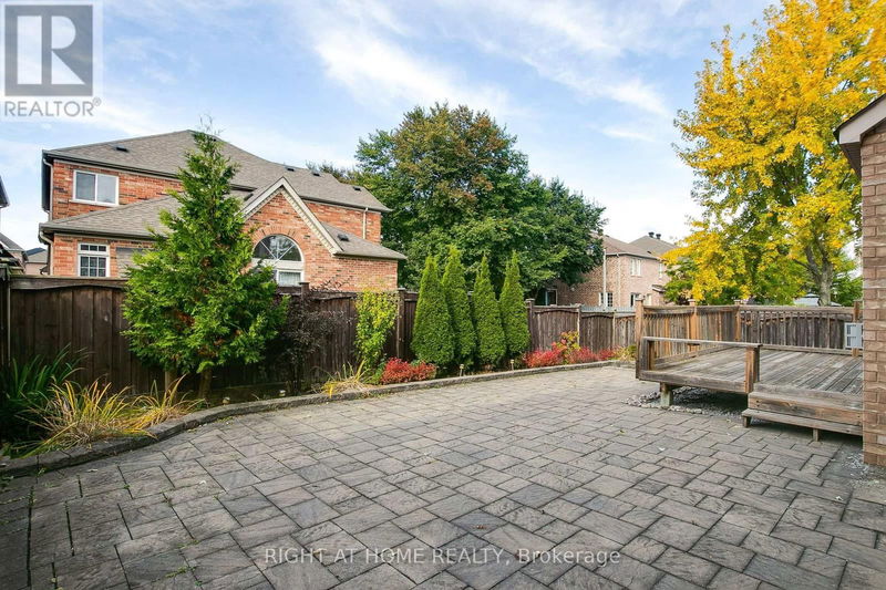 360 Stonebridge Drive  Markham (Berczy), L6C0C5 | Image 16