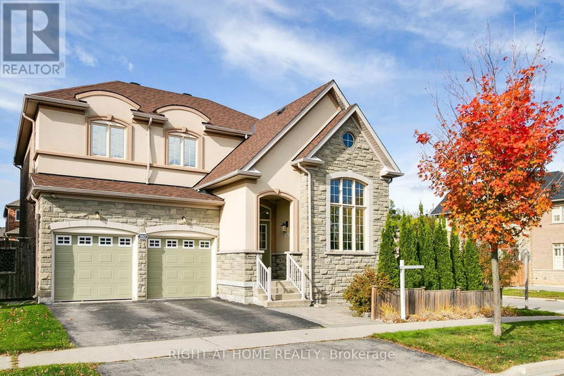 360 Stonebridge Drive  Markham (Berczy), L6C0C5 | Image 2