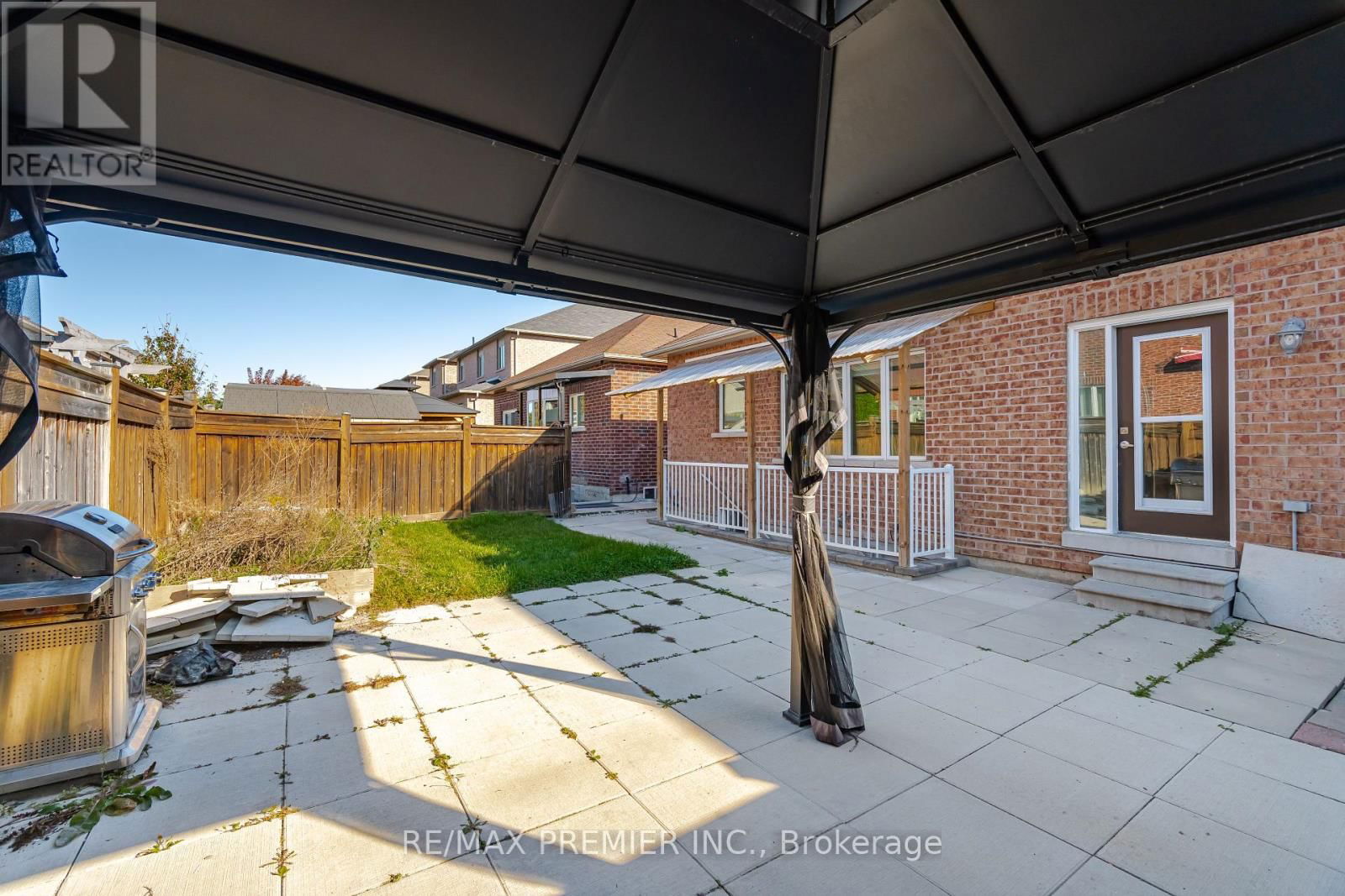 80 HEATHCLIFFE DRIVE Image 38