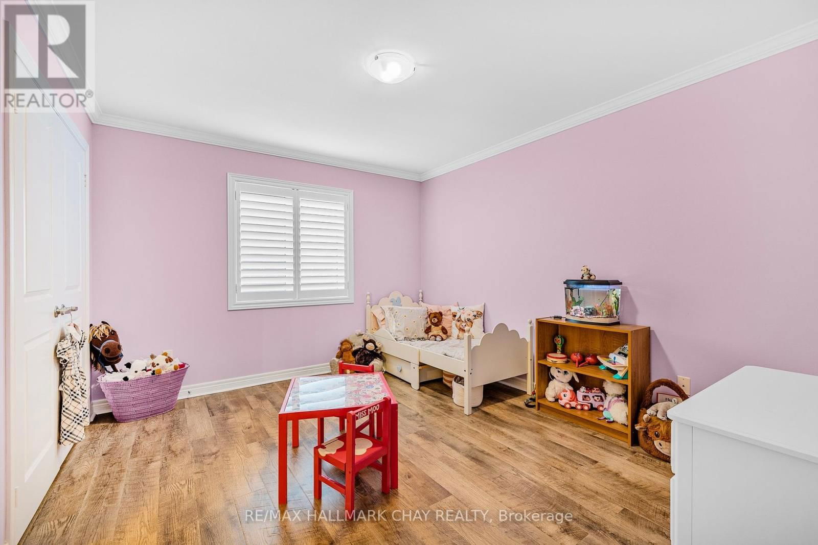 40 CAYTON CRESCENT Image 32