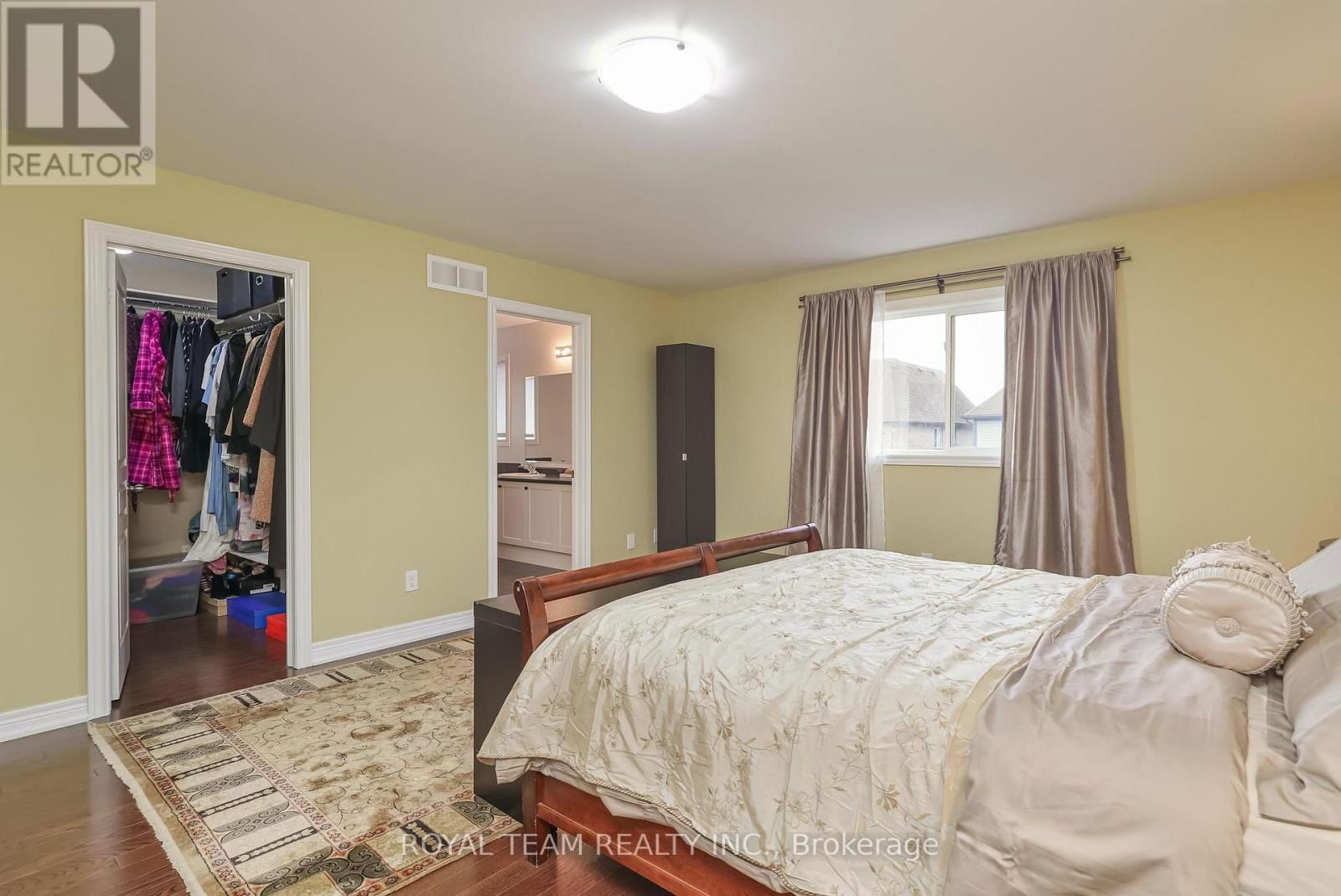 84 WYNDHAM CIRCLE Image 32