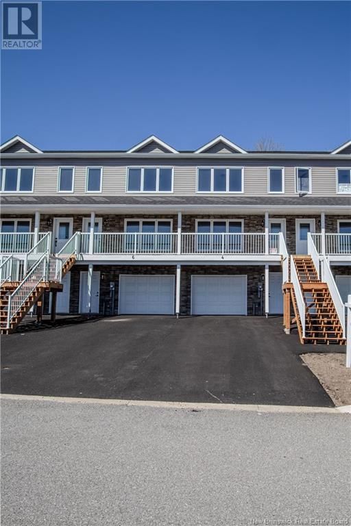 4 Rockingstone Drive, Saint John, New Brunswick E2M 0B5