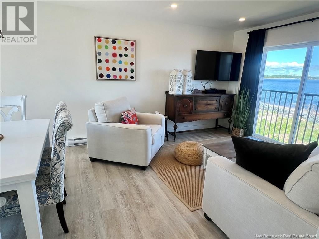 251 Bayshore Image 36