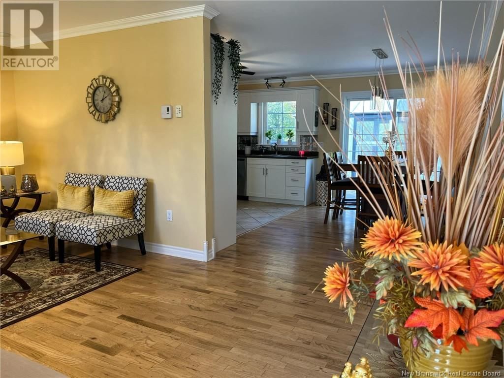 237 JACQUELINE DRIVE Image 13