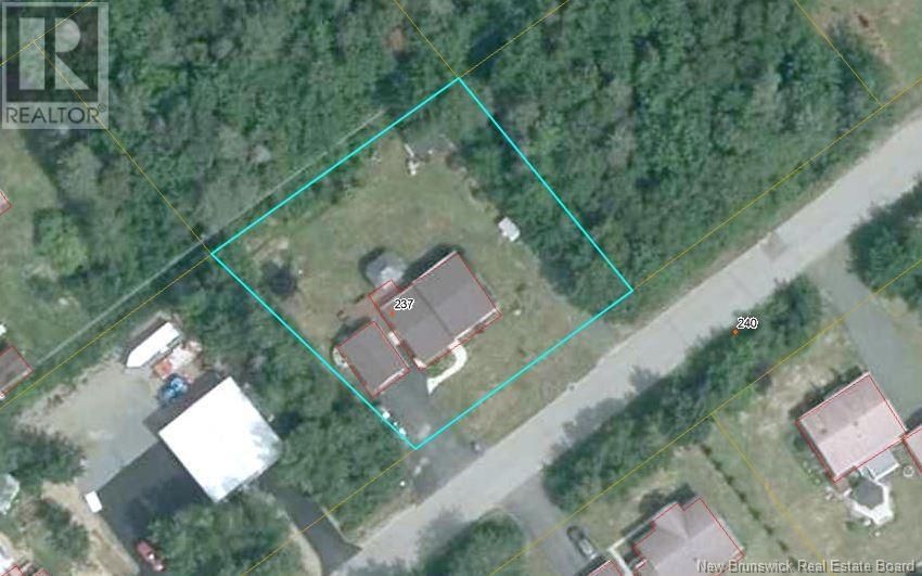 237 JACQUELINE DRIVE Image 30