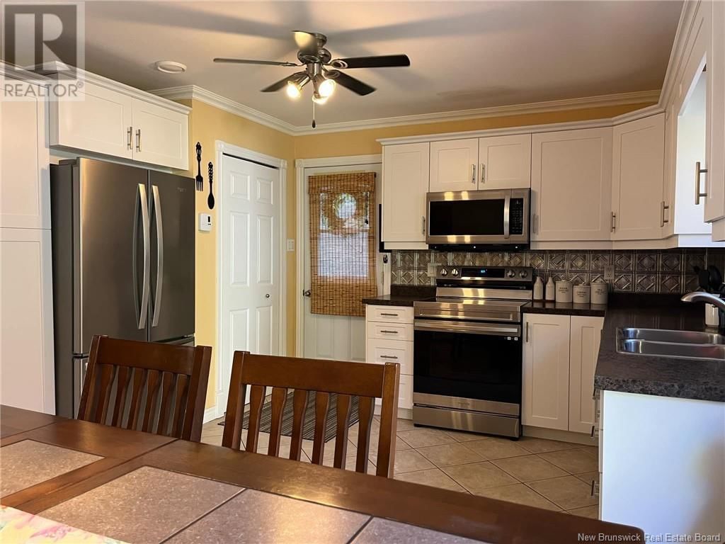 237 JACQUELINE DRIVE Image 4