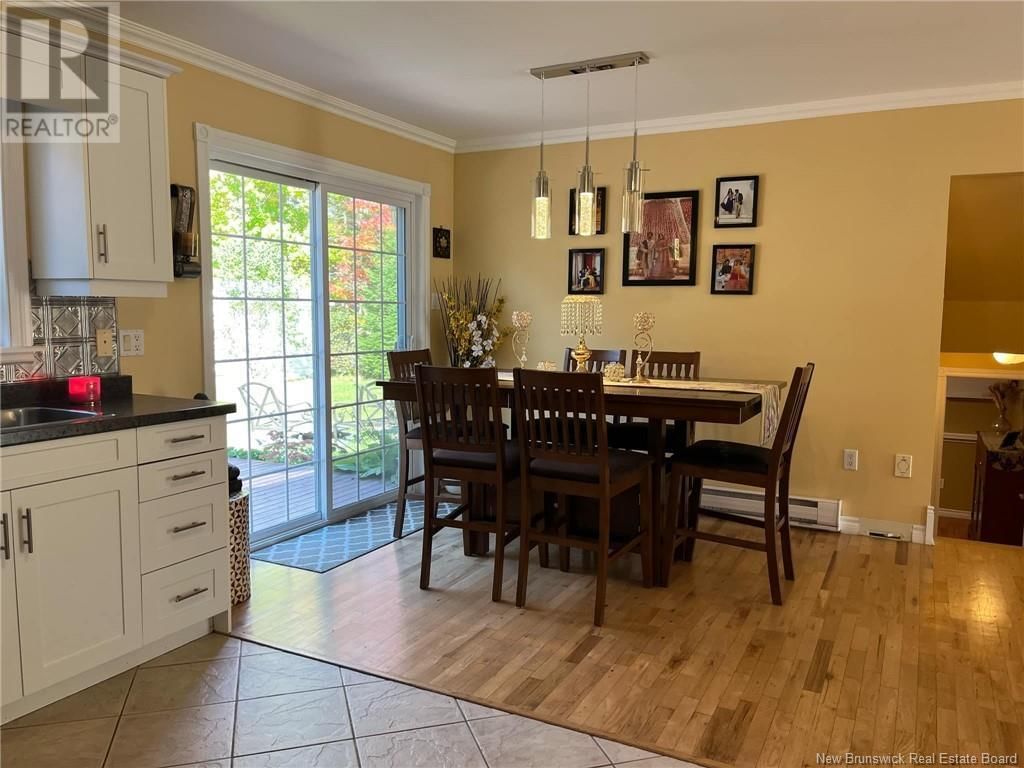 237 JACQUELINE DRIVE Image 9