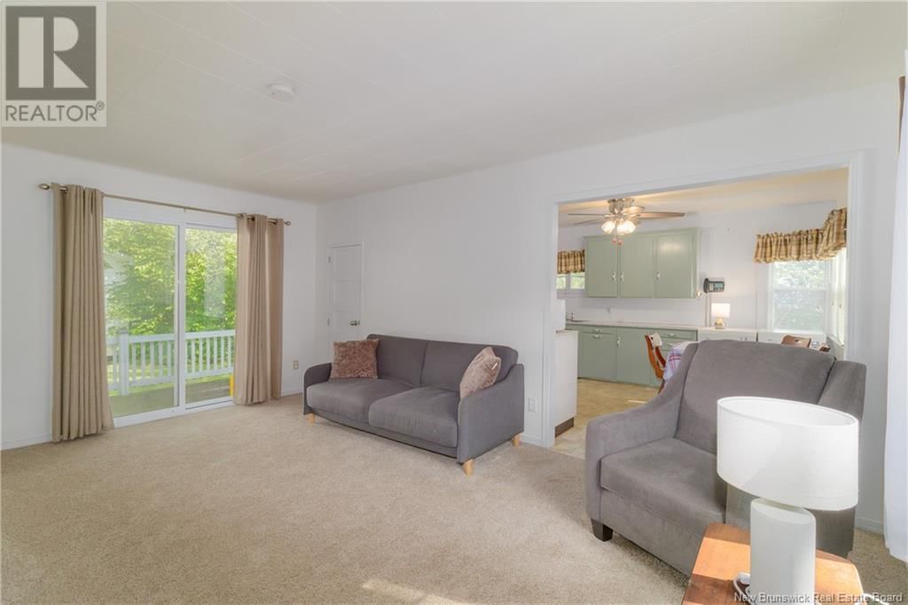 35 FIRST AVENUE Image 12