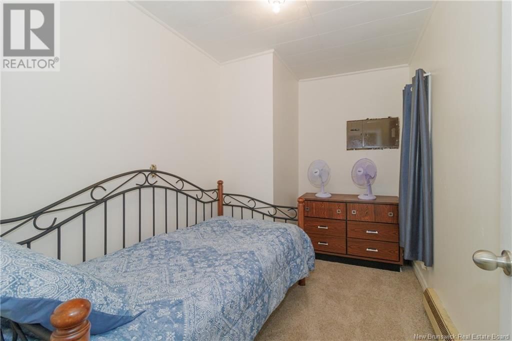 35 FIRST AVENUE Image 13