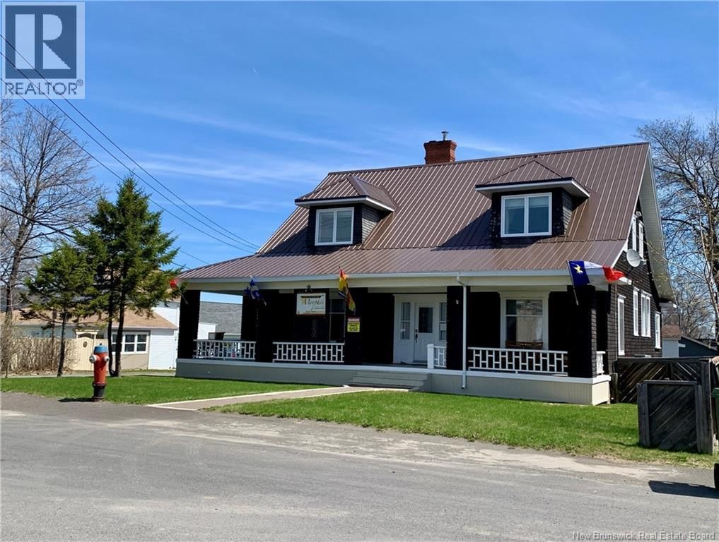 7 Ritchie, Campbellton, New Brunswick E3N 1Z3